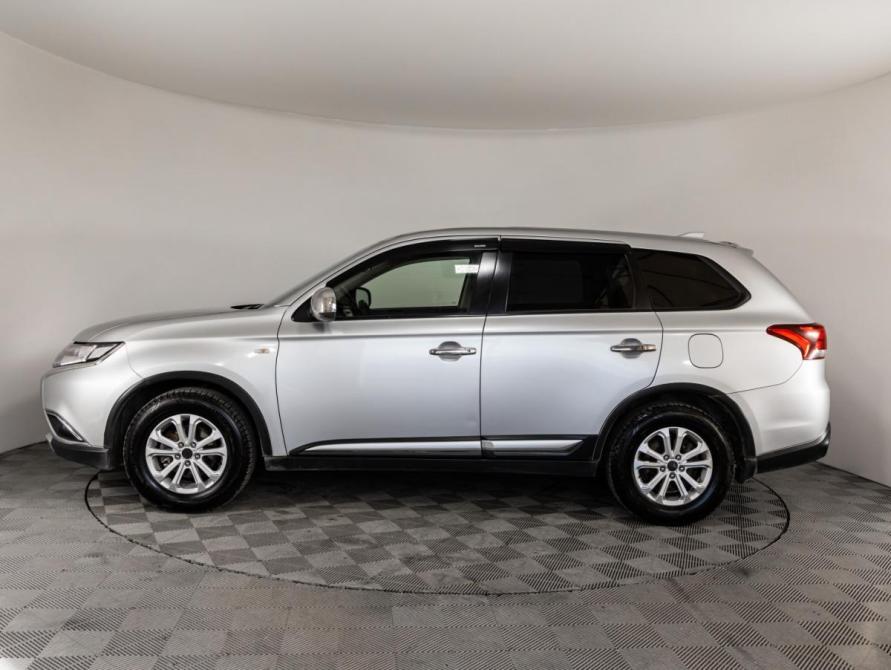 Mitsubishi Outlander III Рестайлинг 2 Санкт-Петербург  - изображение 9