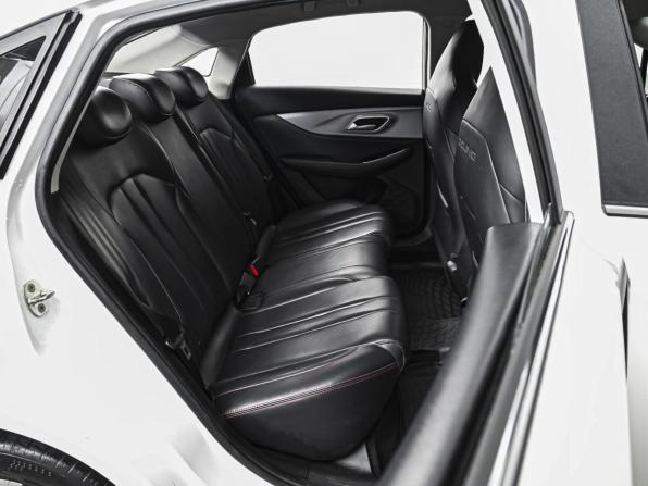 BAIC U5 Plus с пробегом 2023 года, цена 1 239 000 рублей, 32862 км, седан, Автокод Объявления