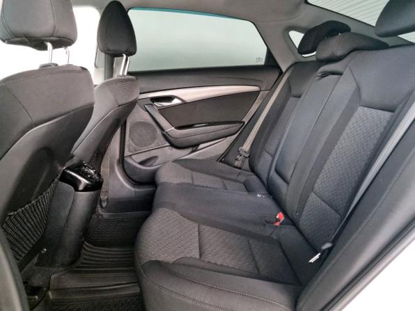 Hyundai i40 I Рестайлинг с пробегом 2015 года, цена 1 330 000 рублей, 118640 км, седан, Автокод Объявления