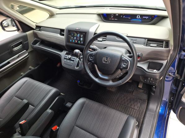 Honda Freed II с пробегом 2017 года, цена 1 751 000 рублей, 39513 км, компактвэн, Автокод Объявления