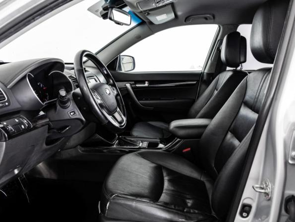 Kia Sorento II Рестайлинг с пробегом 2013 года, цена 1 549 000 рублей, 288394 км, внедорожник, Автокод Объявления