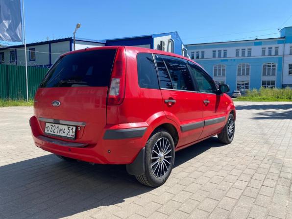 Ford Fusion I Рестайлинг с пробегом 2010 года, цена 330 000 рублей, 280000 км, хэтчбек, Автокод Объявления