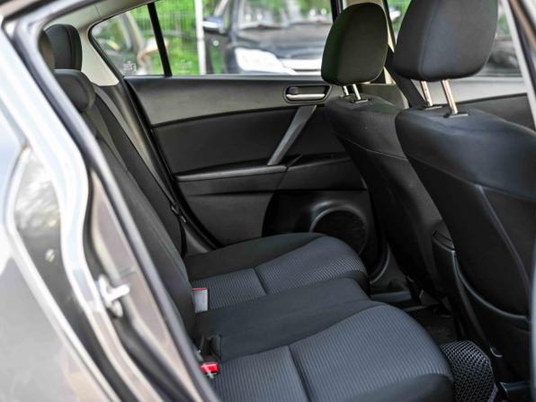 Mazda 3 II (BL) Рестайлинг с пробегом 2012 года, цена 760 000 рублей, 240998 км, хэтчбек, Автокод Объявления