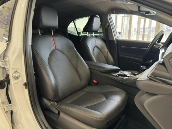 Toyota Camry VIII (XV70) Рестайлинг с пробегом 2021 года, цена 3 350 000 рублей, 61922 км, седан, Автокод Объявления
