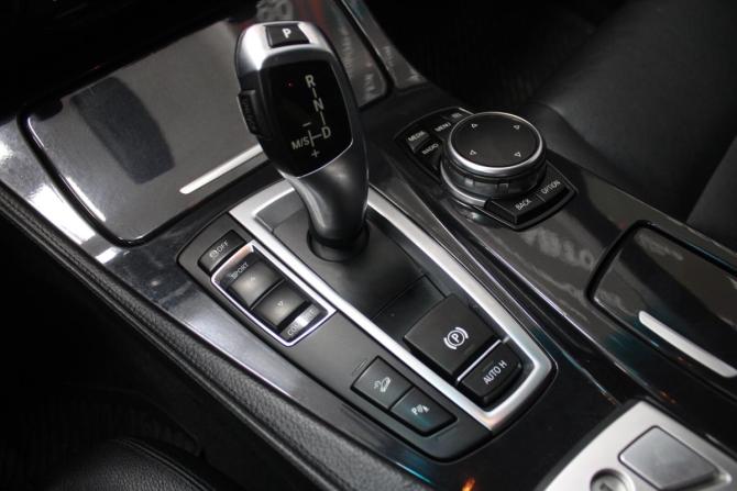 BMW 5 серии VI (F10/F11/F07) Рестайлинг с пробегом 2013 года, цена 1 898 000 рублей, 247740 км, седан, Автокод Объявления