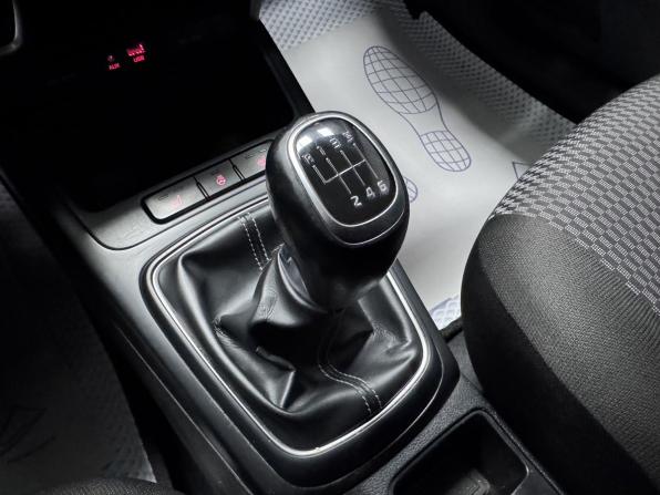 Kia Rio IV с пробегом 2017 года, цена 1 020 000 рублей, 141669 км, седан, Автокод Объявления