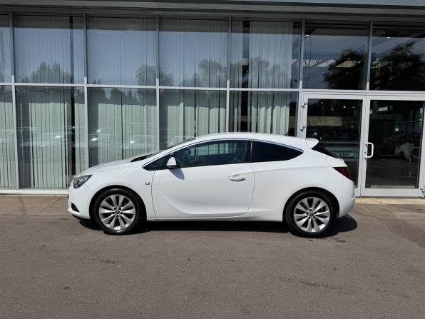 Opel Astra J Рестайлинг с пробегом 2014 года, цена 945 000 рублей, 153678 км, хэтчбек, Автокод Объявления