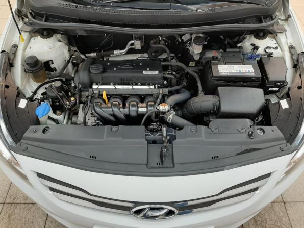 Hyundai Solaris I Рестайлинг с пробегом 2015 года, цена 1 090 000 рублей, 121506 км, седан, Автокод Объявления
