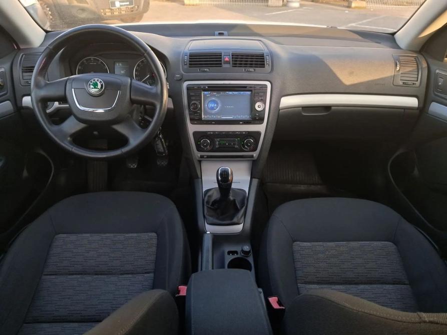 Skoda Octavia II (A5) Рестайлинг Санкт-Петербург  - изображение 7