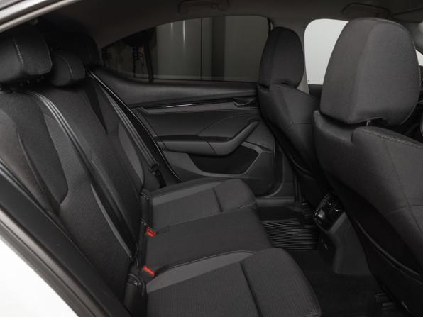 Skoda Octavia IV (A8) с пробегом 2021 года, цена 2 232 400 рублей, 82481 км, лифтбек, Автокод Объявления
