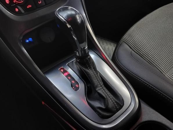 Opel Astra J Рестайлинг с пробегом 2012 года, цена 650 000 рублей, 173000 км, хэтчбек, Автокод Объявления