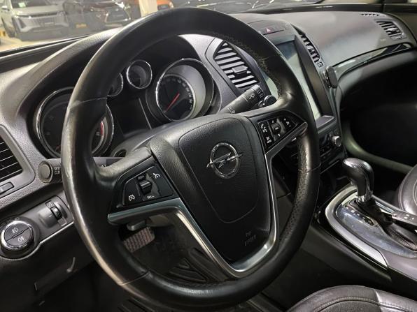 Opel Insignia I с пробегом 2012 года, цена 1 148 000 рублей, 211555 км, универсал, Автокод Объявления