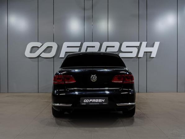 Volkswagen Passat B7 с пробегом 2012 года, цена 1 289 000 рублей, 164870 км, седан, Автокод Объявления