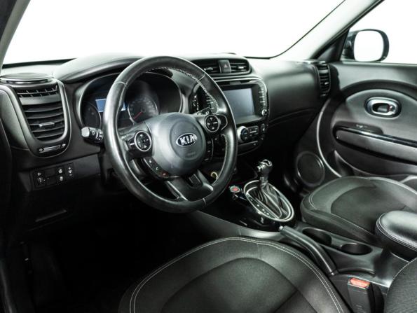 Kia Soul II Рестайлинг с пробегом 2018 года, цена 1 679 700 рублей, 102694 км, хэтчбек, Автокод Объявления