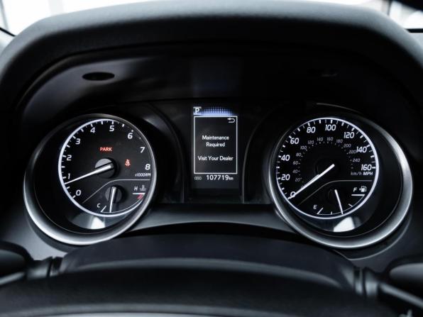 Toyota Camry VIII (XV70) Рестайлинг с пробегом 2021 года, цена 2 580 000 рублей, 107719 км, седан, Автокод Объявления