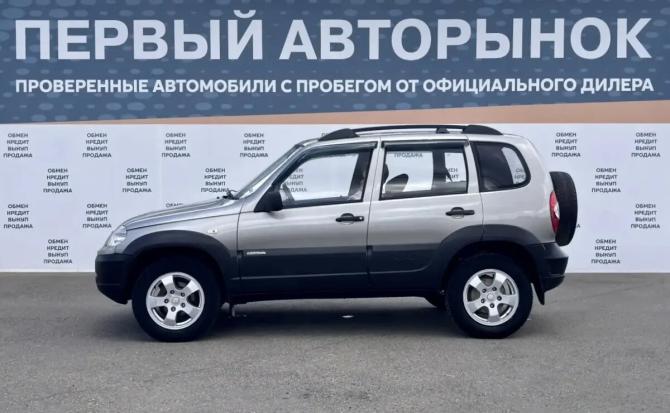 Chevrolet Niva I Рестайлинг с пробегом 2010 года, цена 528 000 рублей, 117995 км, внедорожник, Автокод Объявления