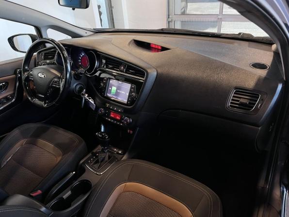 Kia Ceed II Рестайлинг с пробегом 2016 года, цена 1 200 000 рублей, 240127 км, универсал, Автокод Объявления