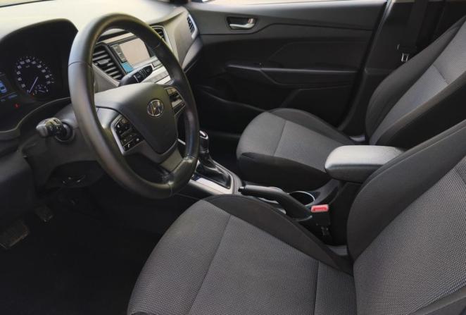 Hyundai Solaris II с пробегом 2017 года, цена 1 149 000 рублей, 139426 км, седан, Автокод Объявления
