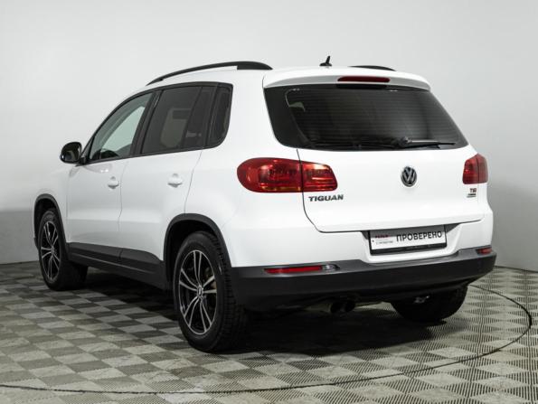 Volkswagen Tiguan I Рестайлинг с пробегом 2015 года, цена 1 744 700 рублей, 93360 км, внедорожник, Автокод Объявления