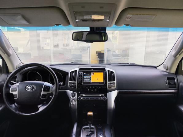 Toyota Land Cruiser 200 Series Рестайлинг 1 с пробегом 2012 года, цена 3 150 000 рублей, 236984 км, внедорожник, Автокод Объявления