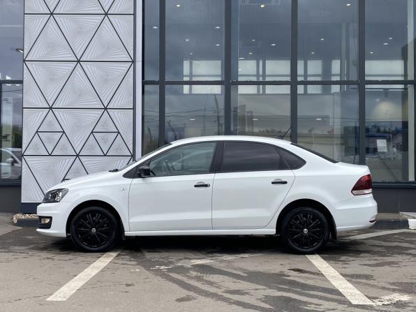 Volkswagen Polo V Рестайлинг с пробегом 2018 года, цена 999 000 рублей, 195543 км, седан, Автокод Объявления