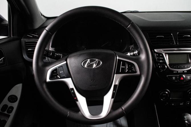 Hyundai Solaris I с пробегом 2011 года, цена 829 000 рублей, 190000 км, седан, Автокод Объявления
