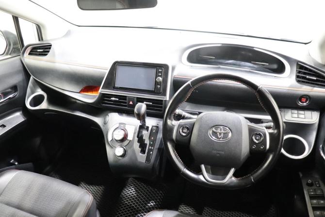Toyota Sienta II с пробегом 2018 года, цена 1 250 000 рублей, 125597 км, минивэн, Автокод Объявления