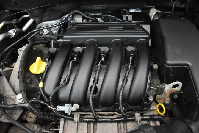 Renault Logan II Рестайлинг с пробегом 2018 года, цена 895 000 рублей, 98428 км, седан, Автокод Объявления