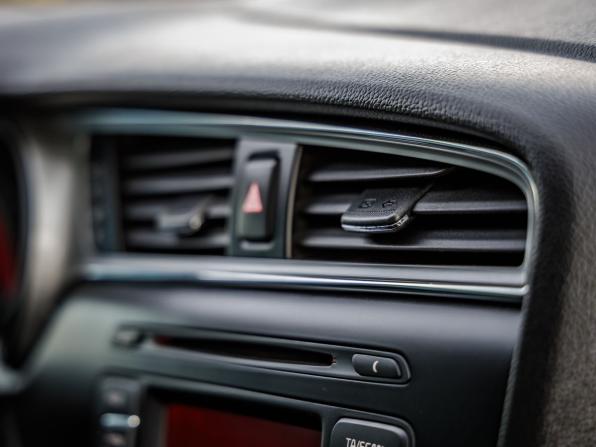 Kia Ceed II Рестайлинг с пробегом 2015 года, цена 1 368 000 рублей, 74214 км, хэтчбек, Автокод Объявления