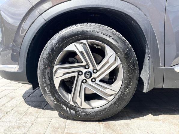 Hyundai Santa Fe IV Рестайлинг с пробегом 2021 года, цена 4 519 000 рублей, 10818 км, внедорожник, Автокод Объявления