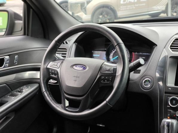 Ford Explorer V Рестайлинг 2 с пробегом 2018 года, цена 3 599 000 рублей, 96145 км, внедорожник, Автокод Объявления