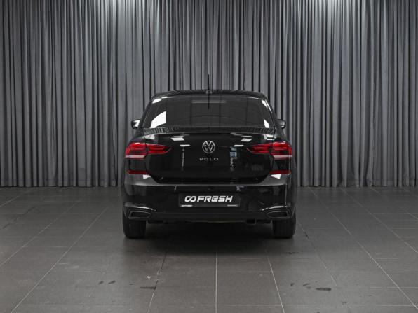 Volkswagen Polo VI с пробегом 2021 года, цена 1 450 111 рублей, 237193 км, лифтбек, Автокод Объявления