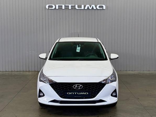 Hyundai Solaris II Рестайлинг с пробегом 2021 года, цена 1 567 000 рублей, 87361 км, седан, Автокод Объявления