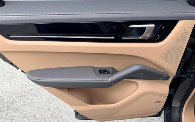 Porsche Cayenne III с пробегом 2019 года, цена 6 300 000 рублей, 101312 км, внедорожник, Автокод Объявления