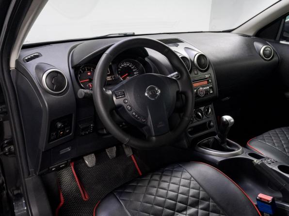 Nissan Qashqai I Рестайлинг с пробегом 2010 года, цена 849 000 рублей, 329855 км, внедорожник, Автокод Объявления