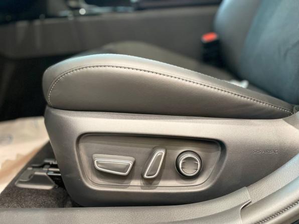 Toyota Camry IX (XV80) China Market с пробегом 2026 года, цена 4 699 000 рублей, 1 км, седан, Автокод Объявления