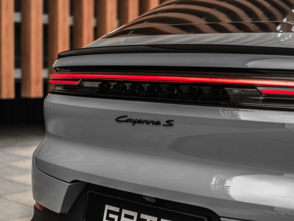 Новый Porsche Cayenne III Рестайлинг 2024 года, цена 27 304 400 рублей, внедорожник, Автокод Объявления