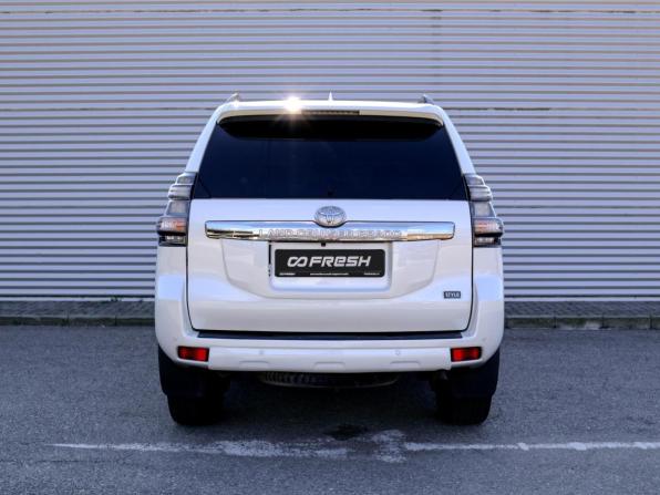 Toyota Land Cruiser Prado 150 Series Рестайлинг 1 с пробегом 2017 года, цена 3 849 000 рублей, 118805 км, внедорожник, Автокод Объявления