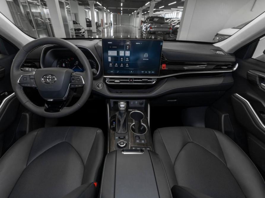 Toyota Highlander IV (XU70) Москва  - изображение 8
