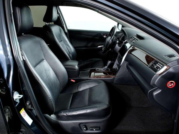 Toyota Camry VII (XV50) Рестайлинг с пробегом 2016 года, цена 1 748 000 рублей, 233303 км, седан, Автокод Объявления