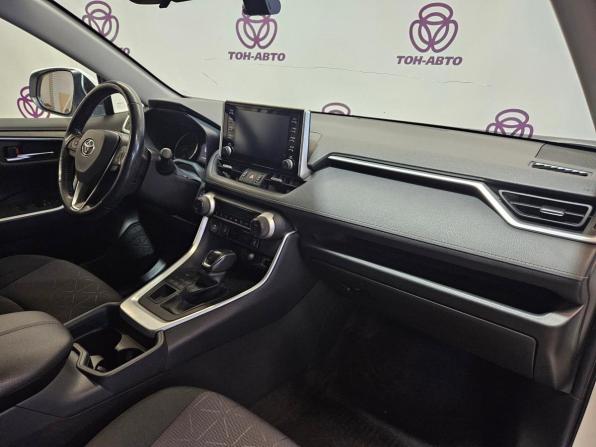 Toyota RAV4 V (XA50) с пробегом 2019 года, цена 2 336 000 рублей, 122634 км, внедорожник, Автокод Объявления