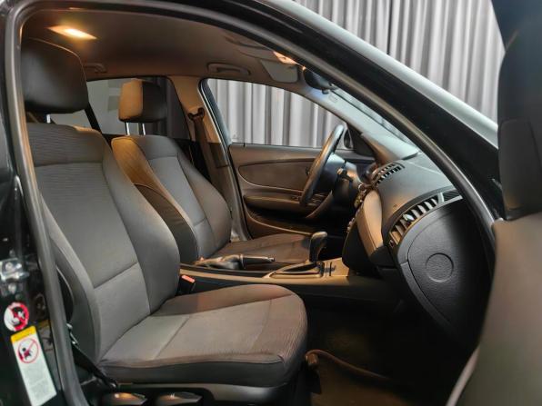 BMW 1 серии I (E81/E82/E87/E88) Рестайлинг с пробегом 2009 года, цена 649 000 рублей, 244696 км, хэтчбек, Автокод Объявления