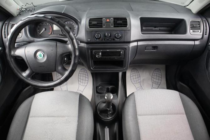 Skoda Fabia II с пробегом 2008 года, цена 399 000 рублей, 180454 км, хэтчбек, Автокод Объявления