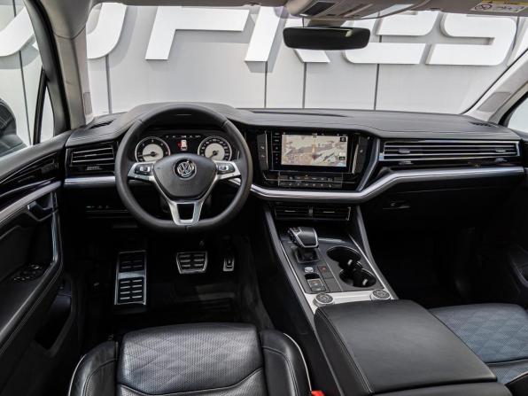 Volkswagen Touareg III с пробегом 2019 года, цена 3 380 000 рублей, 249776 км, внедорожник, Автокод Объявления
