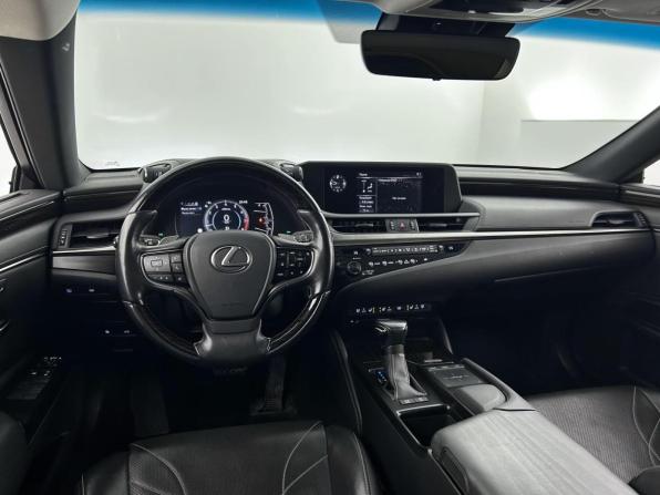 Lexus ES VII с пробегом 2020 года, цена 4 349 999 рублей, 68730 км, седан, Автокод Объявления