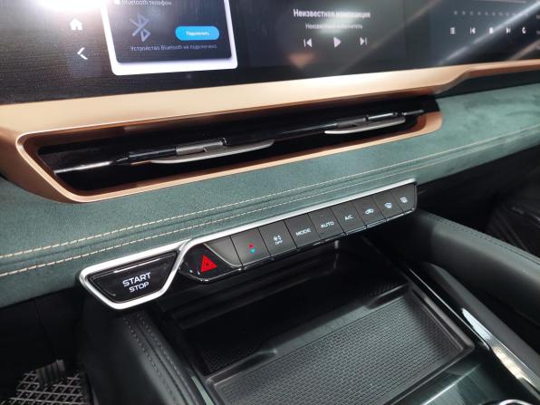 Geely Monjaro I с пробегом 2023 года, цена 2 990 000 рублей, 68950 км, внедорожник, Автокод Объявления