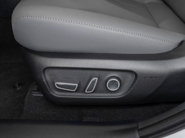 Toyota RAV4 VI (XA60) с пробегом 2026 года, цена 4 520 000 рублей, 120 км, внедорожник, Автокод Объявления