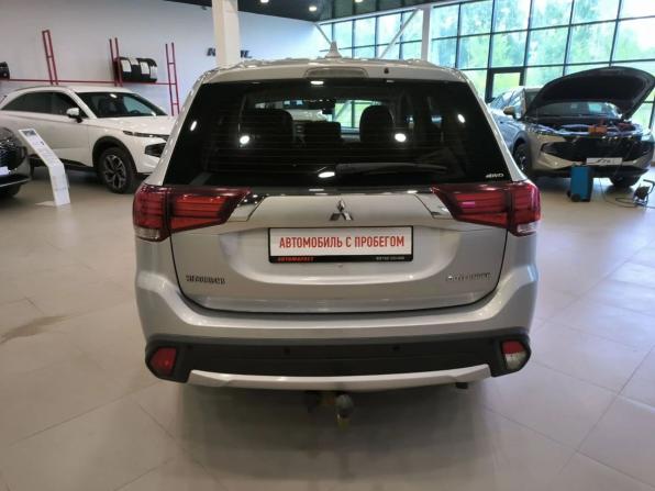 Mitsubishi Outlander III Рестайлинг 2 с пробегом 2017 года, цена 1 979 000 рублей, 146000 км, внедорожник, Автокод Объявления