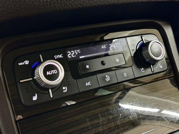 Volkswagen Touareg II Рестайлинг с пробегом 2016 года, цена 3 214 000 рублей, 177346 км, внедорожник, Автокод Объявления