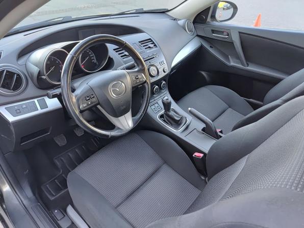 Mazda 3 II (BL) Рестайлинг с пробегом 2012 года, цена 949 000 рублей, 126798 км, седан, Автокод Объявления